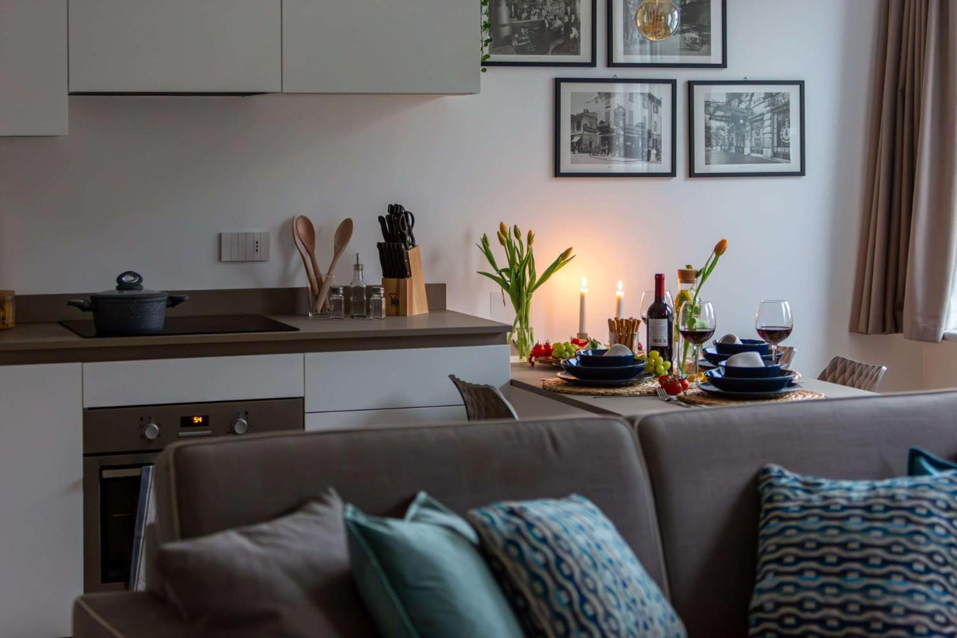 Apartment The Rent - Modern Bright In The Heart Of